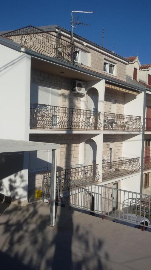 Apartmani Mila Podstrana Chambre photo